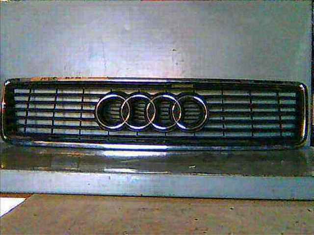 Atrapa chłodnicy Audi 100 4A2