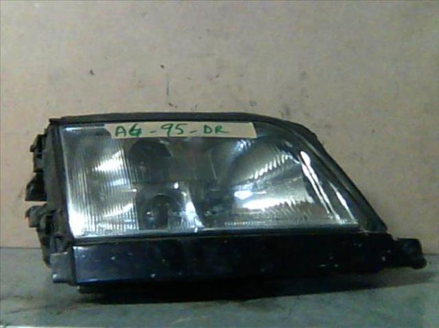 Reflektor prawy 4A0941030L VAG