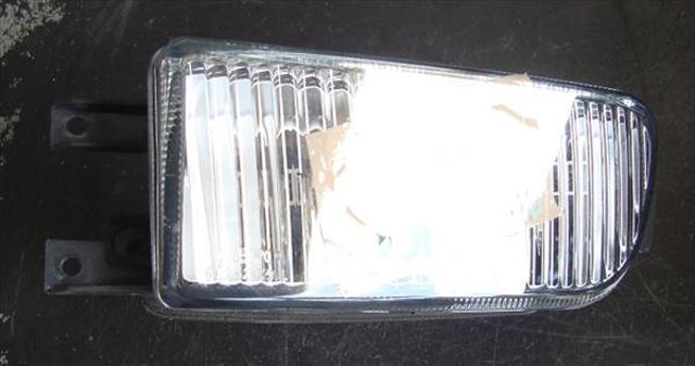Kupić Lampa przeciwmgielna lewa Audi 100  4A2 w dobrej cenie