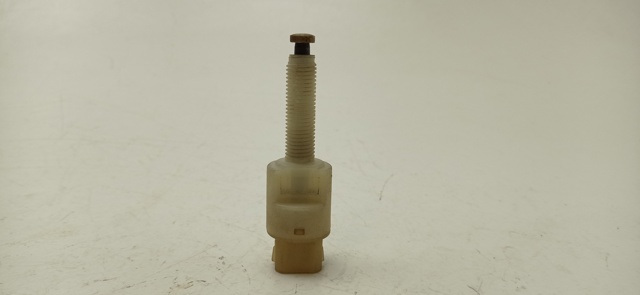 Czujnik włącznika świała stop 4A0945515A VAG