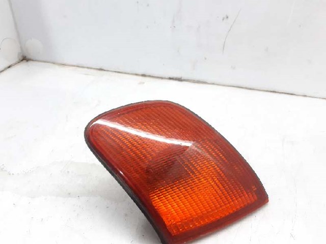 Kierunkowskaz lewy 4A0953049 VAG