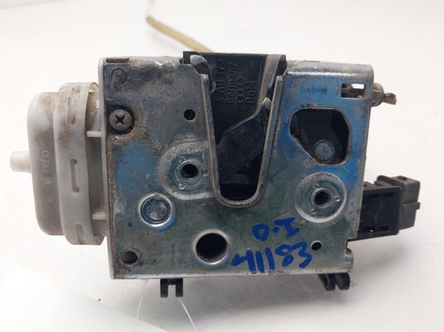 Zamek drzwi przednich lewych do Audi 100 4A2