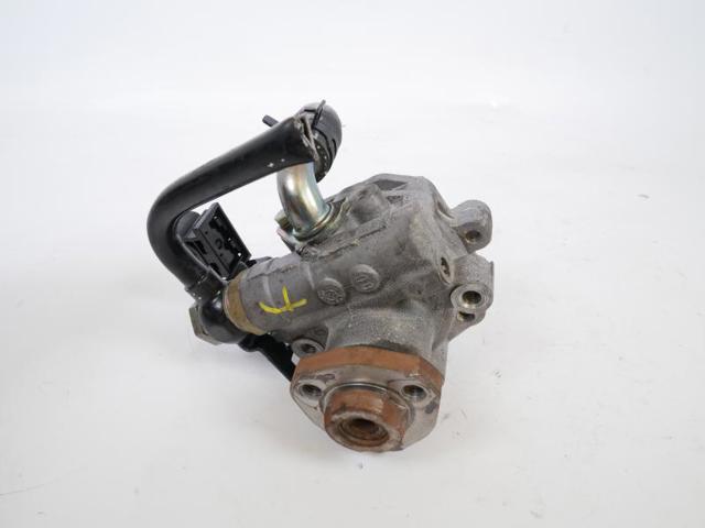 Pompa wspomagania hydraulicznego kierownicy 4B0145156P VAG