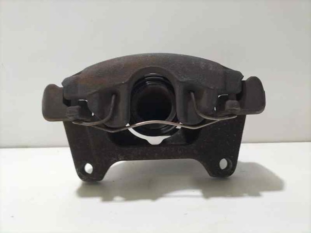 Zacisk hamulcowy przedni prawy 4B0615124 VAG