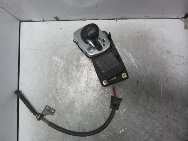 Mechanizm zmiany biegów (cięgno) Audi A4 8D2