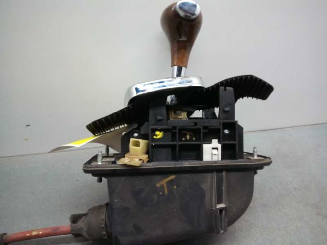 Mechanizm zmiany biegów (cięgno) Audi A4 8D2