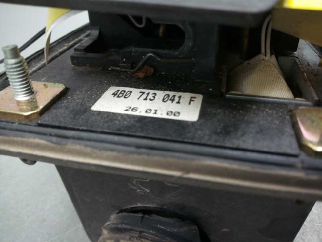 Mechanizm zmiany biegów (cięgno) Audi A4 8D2