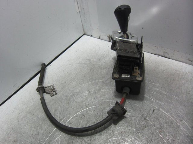 Mechanizm zmiany biegów (cięgno) Audi A4 8D2