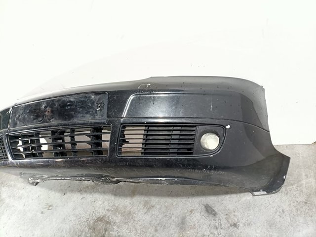 Zderzak przedni Audi A6 4B2, 4B4