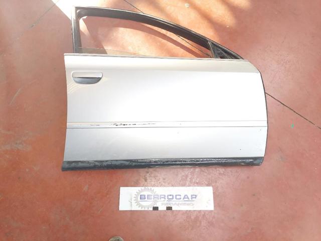 Drzwi przednie prawe 4B0831052D VAG