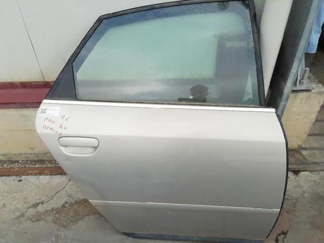 Drzwi tylne prawe 4B0833052 VAG
