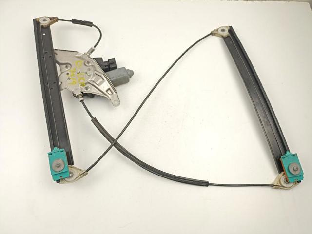 Mechanizm podnoszenia szyby drzwi przednich prawych 4B0837462 VAG