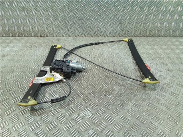 Mechanizm podnoszenia szyby drzwi przednich prawych 4B0837462 VAG