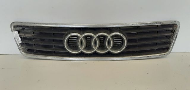 Atrapa chłodnicy 4B0853651A VAG