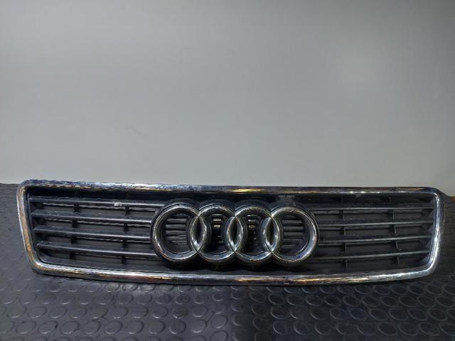 Atrapa chłodnicy 4B0853651A VAG