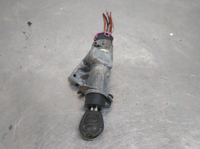 Stacyjka zapłonowa 4B0905851C VAG