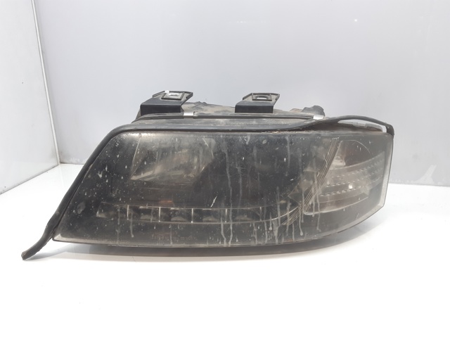 Reflektor lewy 4B0941029K VAG