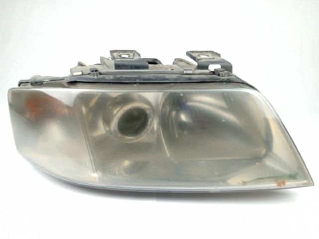 Reflektor prawy 4B0941030K VAG