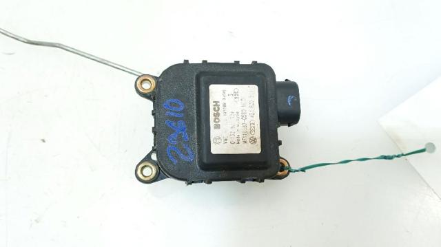 Silniczek klapy nagrzewnicy 4B1820511C VAG