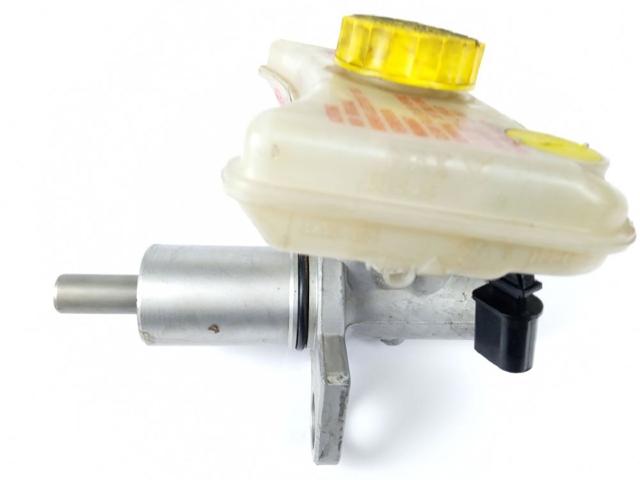 Główny cylinder hamulców 4B3611021 VAG