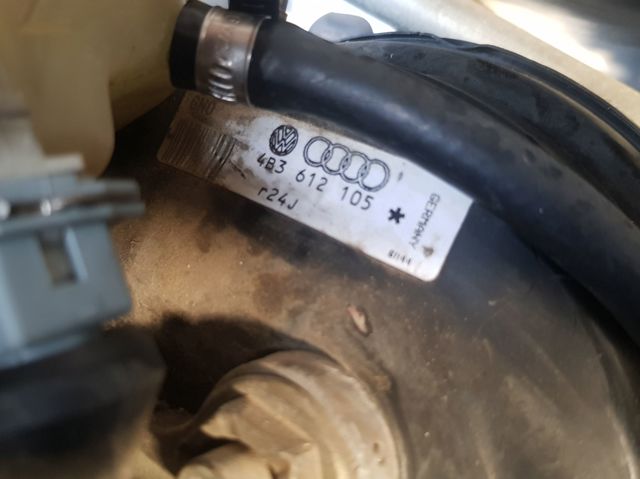 Wzmacniacz próżniowy hamulców 4B3612105 VAG