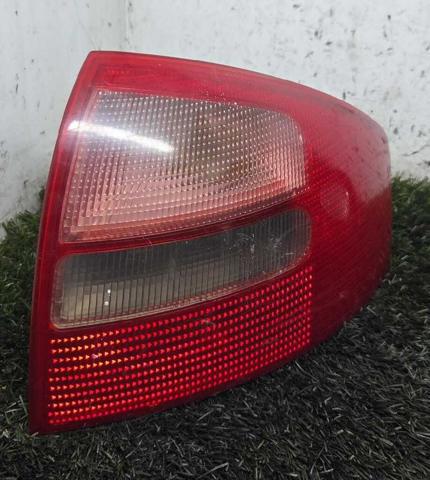 Lampa zespolona tylna prawa 4B5945096 VAG