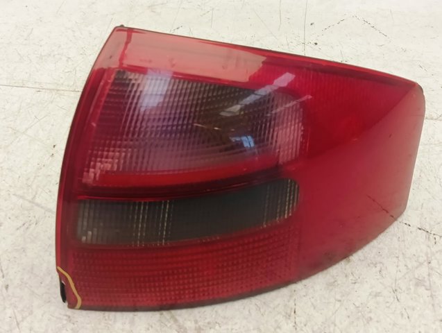 Lampa zespolona tylna prawa 4B5945096 VAG