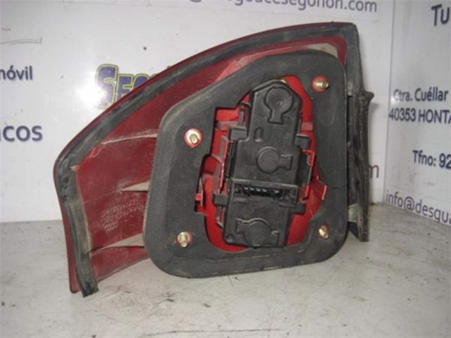 Lampa zespolona tylna prawa 4B5945096 VAG