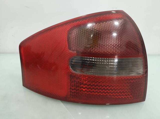 Lampa zespolona tylna lewa 4B9945095F3FZ VAG