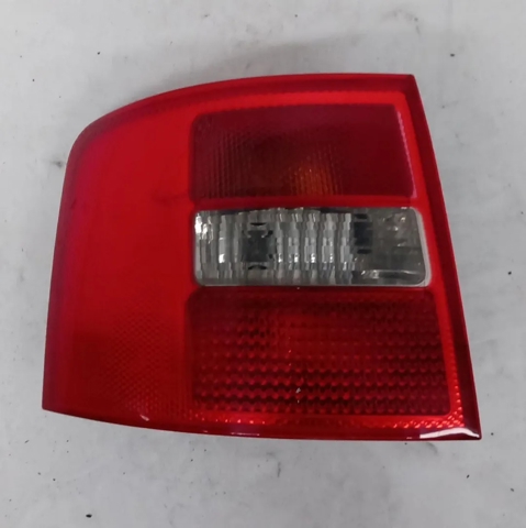 Lampa zespolona tylna lewa 4B9945095F3FZ VAG