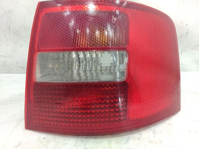 Lampa zespolona tylna prawa 4B9945096F VAG