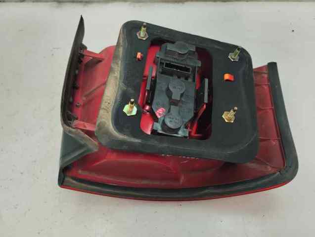 Lampa zespolona tylna prawa 4B9945096F VAG