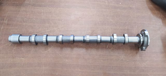 Wał rozrządu silnika ssący, dolotowy 4C1Q6A270BB FORD