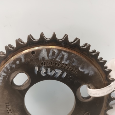 Koło zębatewalcowe wałka rozrządu silnika Ford Mondeo 3 B4Y