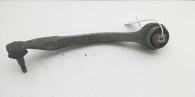 Wahacz zawieszenia przedniego dolny lewy 4D0407695J VAG