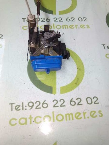 Zamek drzwi tylnych prawych 4D0839016D VAG