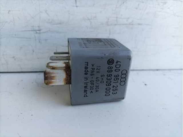 Przekaźnik pompy paliwa elektrycznej 4D0951253 VAG