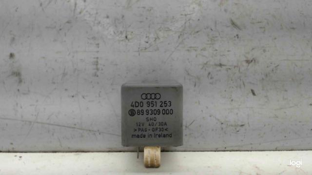Przekaźnik pompy paliwa elektrycznej 4D0951253 VAG
