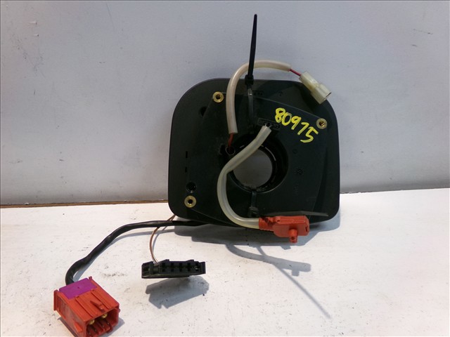 Pierścień kontaktowy AIRBAG, taśma kierownicy  4D0951543D VAG