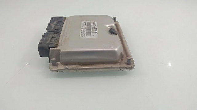 Sterownik silnika Audi A8 4E2, 4E8