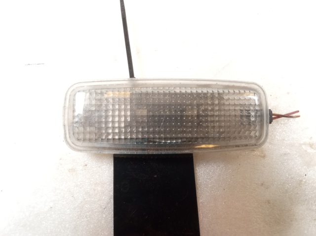 Lampka oświetlenia kabiny 4E0947105 VAG