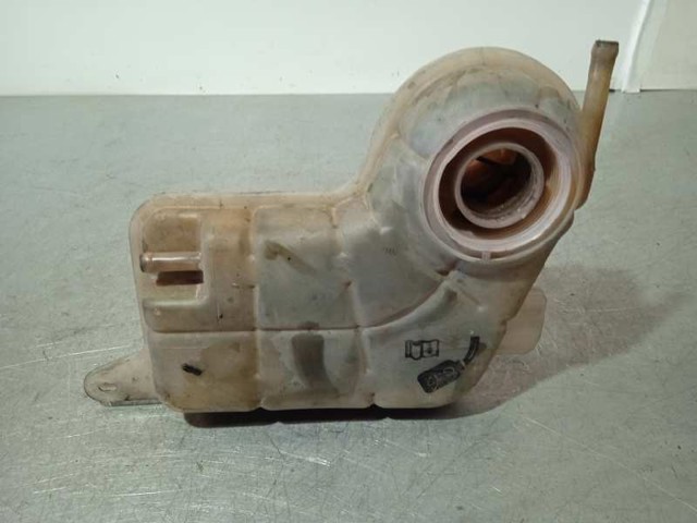 Zbiorniczek wyrównawczy układu chłodzenia 4F0121403M VAG