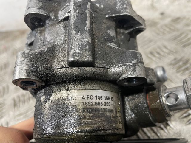 Pompa wspomagania hydraulicznego kierownicy 4F0145155E VAG
