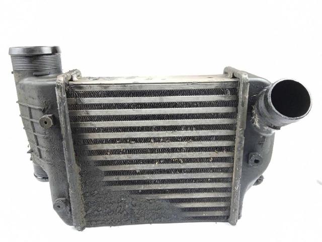 Chłodnica intercoolera 4F0145806AA VAG