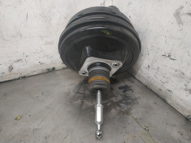 Wzmacniacz próżniowy hamulców 4F0612105G VAG