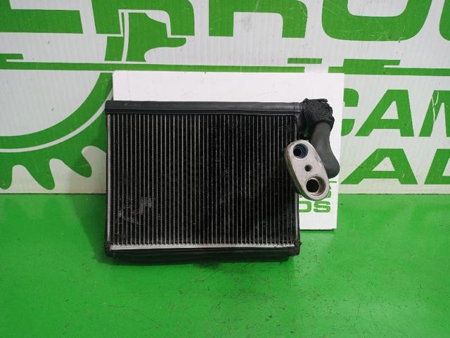 Parownik klimatyzacji Audi A6 4F2