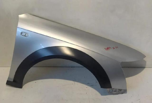 Błotnik przedni prawy do Audi A6 4FH