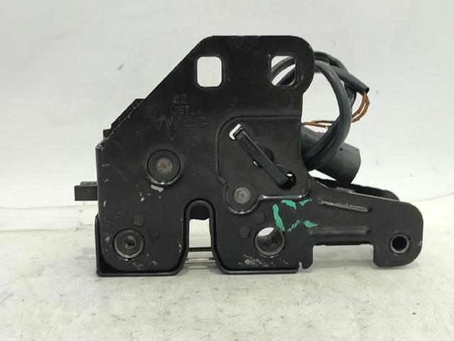 Zamek maski 4F0823509B VAG