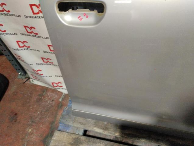 Drzwi przednie prawe 4F0831052D VAG