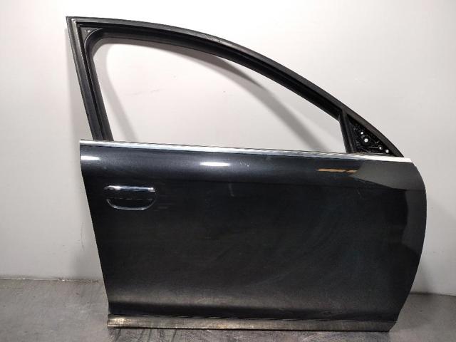 Drzwi przednie prawe 4F0831052F VAG